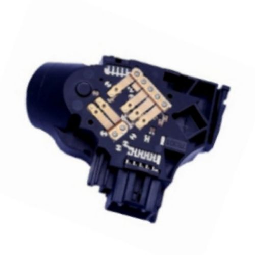 不同的五金，噴涂絲印加工會有不同的效果